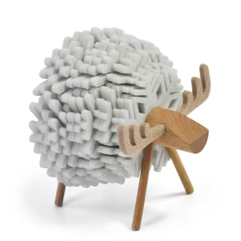 Deer Felt Fabric Drink Coaster Set with Wood Holder Absorbent Heat-Resistant Reusable Saucers Desk Decor Cup Coaster