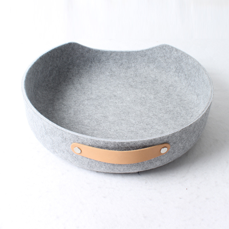 Thermoforming Pet Furniture Recycled Pet Felt Cat House Travel Pet Products with Blanket