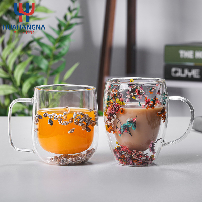 Manufacturers Wholesale Double Layer Dry Flowers Mug Glass Cup Clear Coffee Mugs Sustainable Tea Glasses Transparent Handgrip