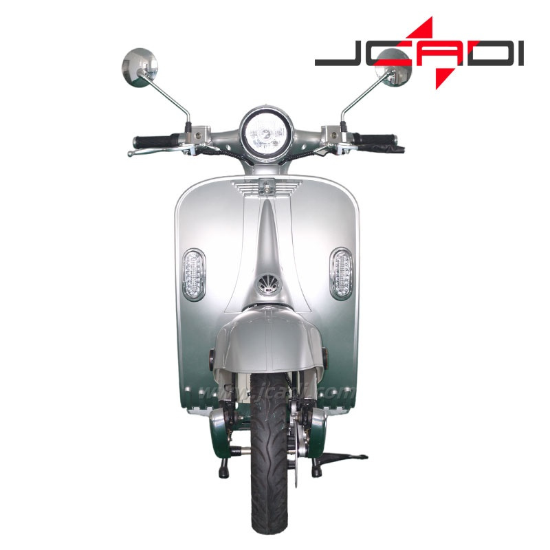 Vintage Style Electric Scooter with Modern Performance and Features