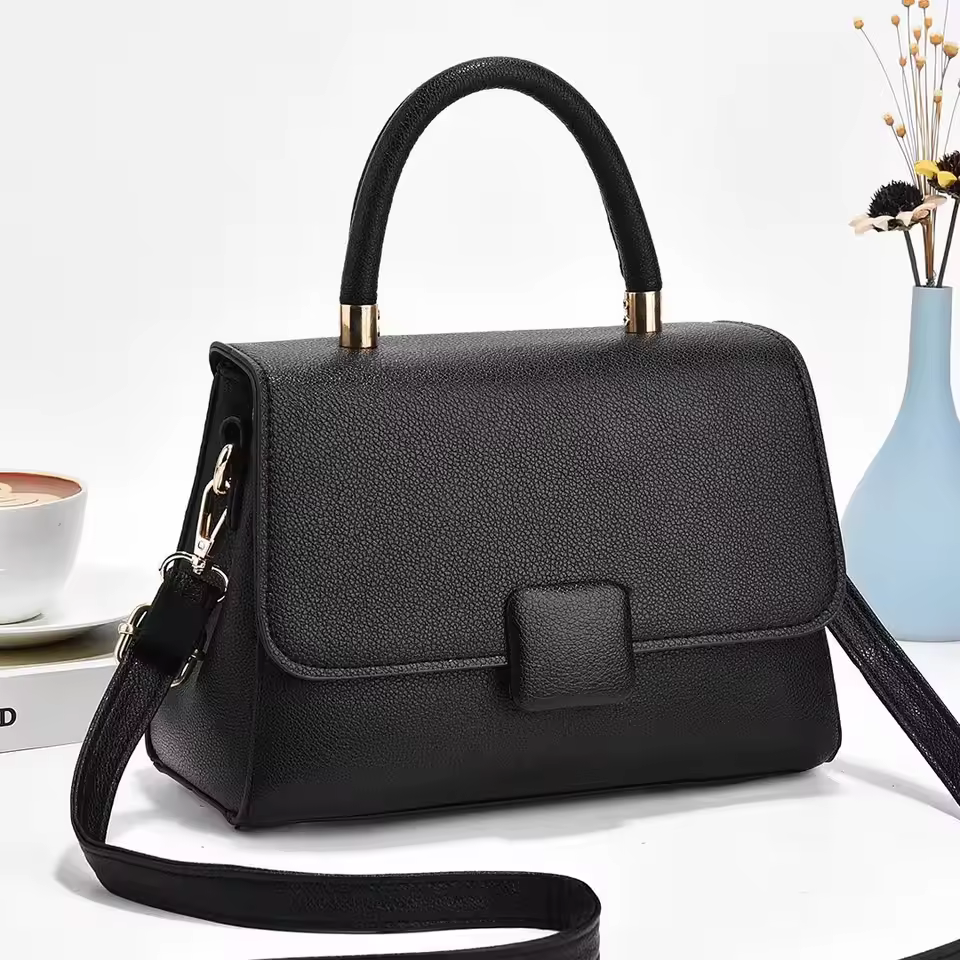 2025 Women's Korean Style Single Shoulder Tote Bag New Fashionable Handbag Zip Smooth Crossbody Design Direct Manufacturer