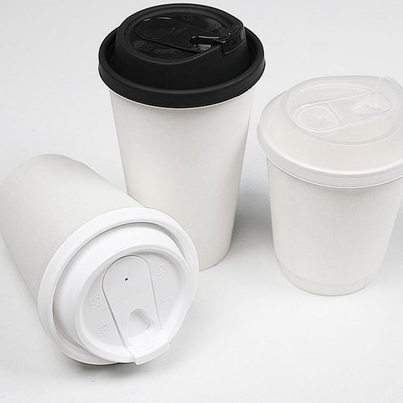 Eco Friendly Disposable Heart Shape Plastic Cups Black PP Lid 85 89 95 mm 12oz 16oz Paper Coffee Cups with PP Lid Anti Spill