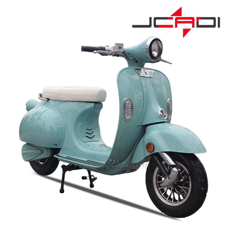 Vintage Electric Scooter with TFT Display and Stylish Performance Features