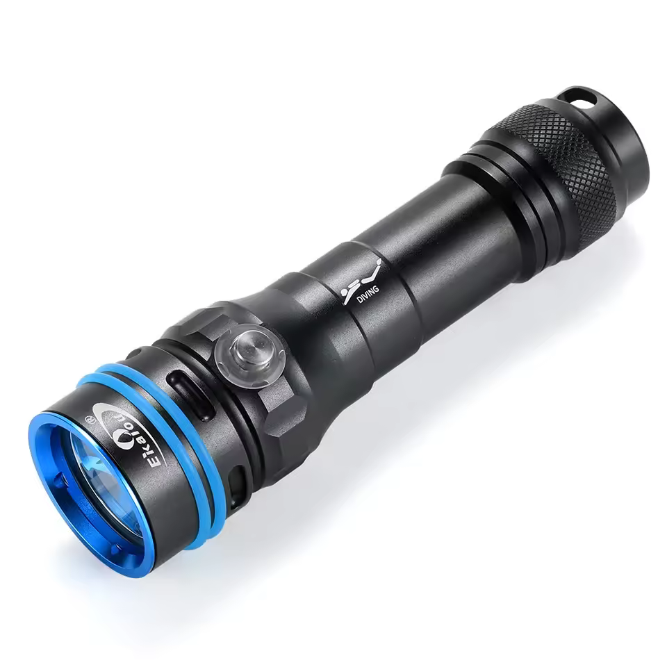 Factory Wholesale Led Diving Flashlight Green Light With Ip68 Waterproof Usb Charging 26650 Battery Charger Kit For Camping