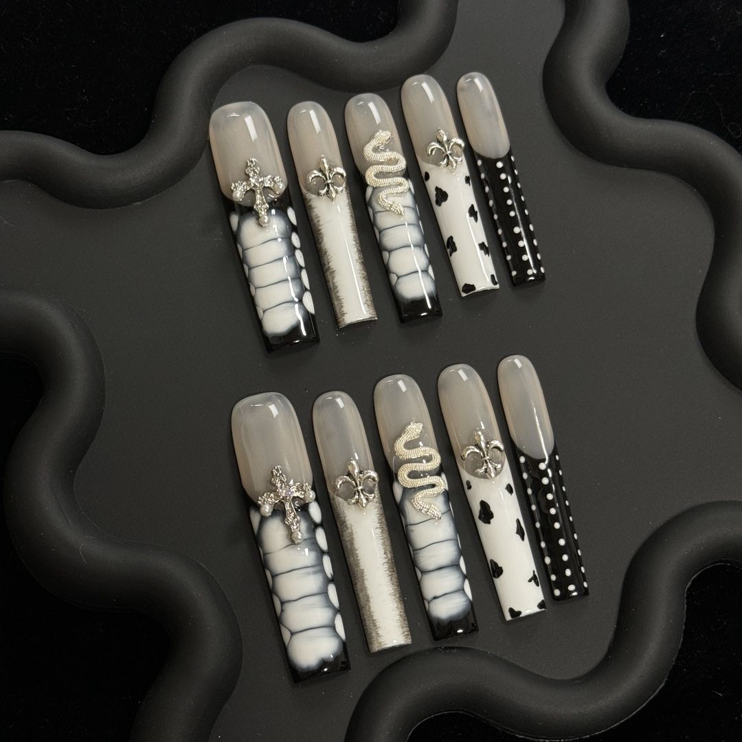 Bling Rhinestone White Handmade False Nails Diamonds Decoration Luxury Press on Nails Wholesale Private Label Fake Nails