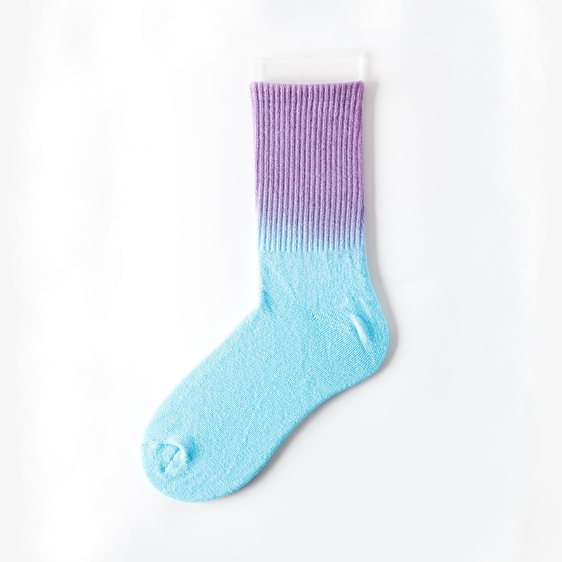 Wholesale Ready to Ship Tie-Dye Trend Sports Basketball Socks for Men and Women