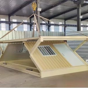 2024 New Modern Design Cheap Prefabricated Building Mobile Mini Homes / Office Modular Corrugated Folding House