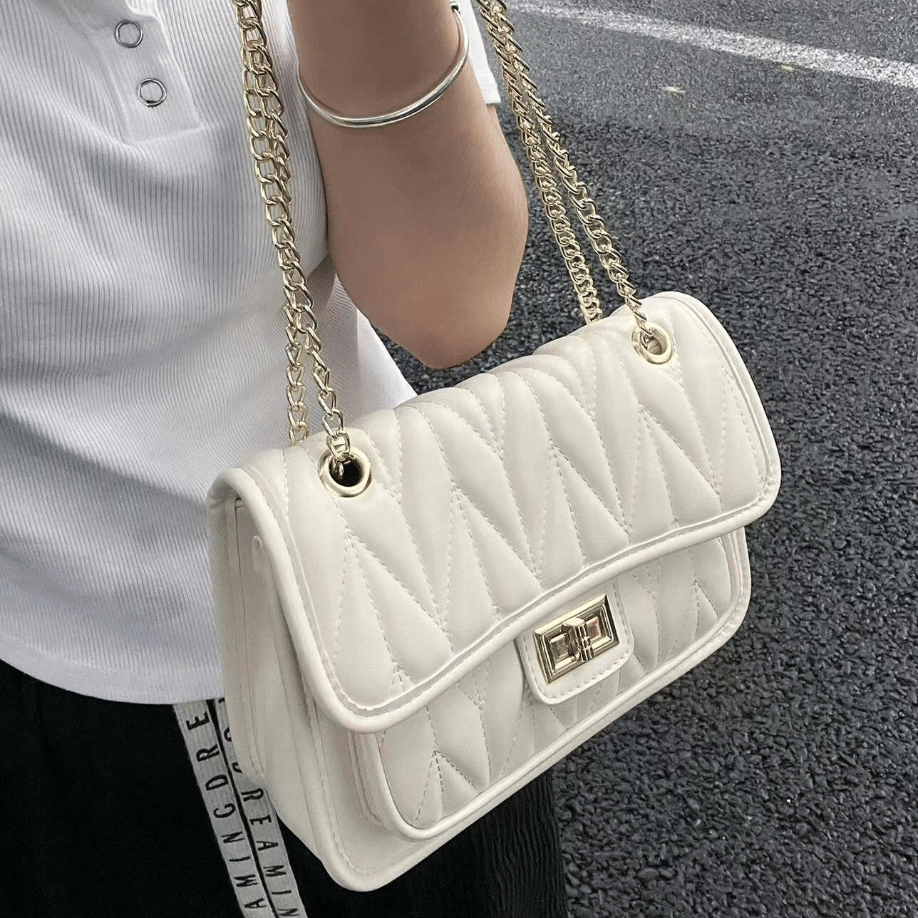 Sophisticated White Chevron Quilted Chain Strap Crossbody Bag