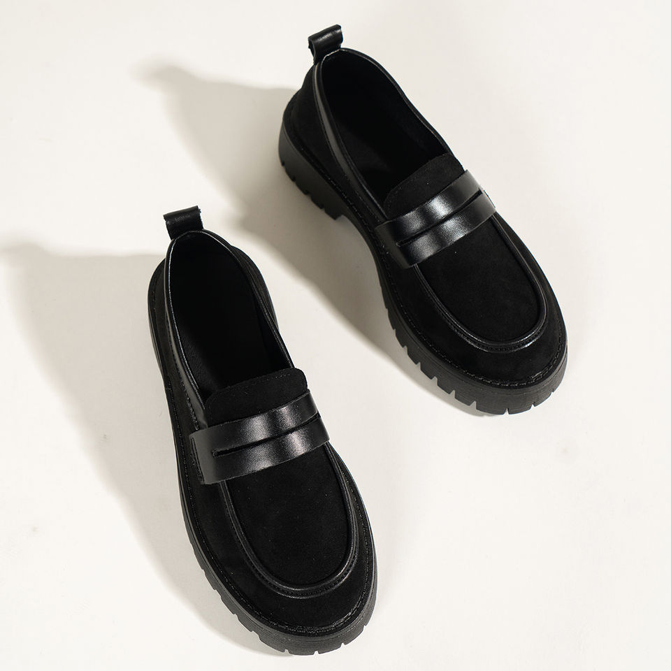 MYway Wholesale Platform Casual Lady Black Loafers Shoes Leather Flat Slip on Women Loafers Shoes Flat Shoes for Ladies