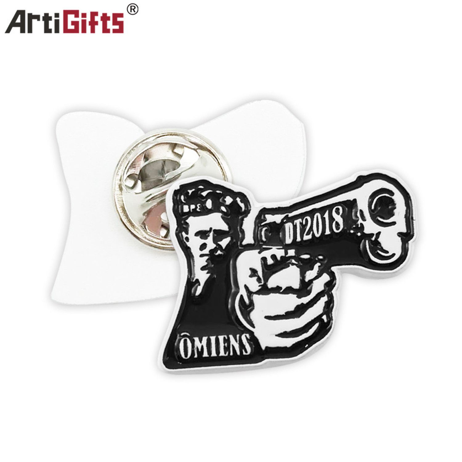 New Design Badge Cloth Decoration Cool Gun Shape Lapel Pin