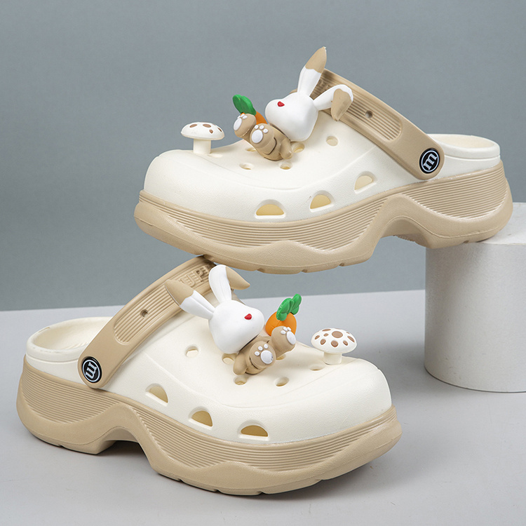 Summer Women Platform Decoration Beach Sandals Non-Slip Comfortable Ladies Casual EVA Slippers Outdoor Garden Clog Shoes