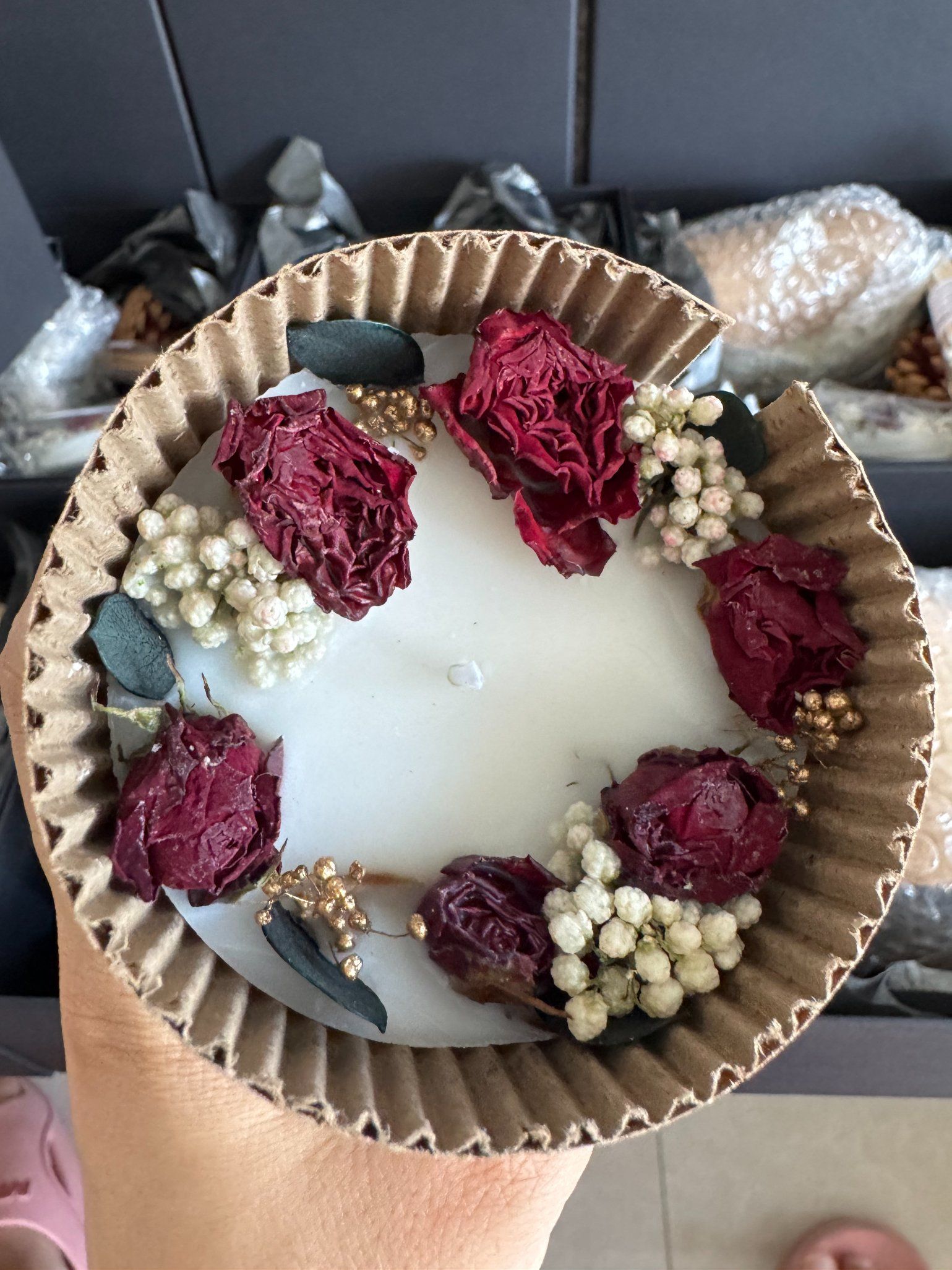 Factory Price Soy Wax Scented Candle Gift Set Customizable Full Surround Sticker Metal Lid for New Year Home Decor Gifts Box Set