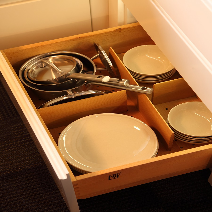 Eco-Friendly Bamboo Drawer Organizer Expandable Drawer Divider Cutlery Tray