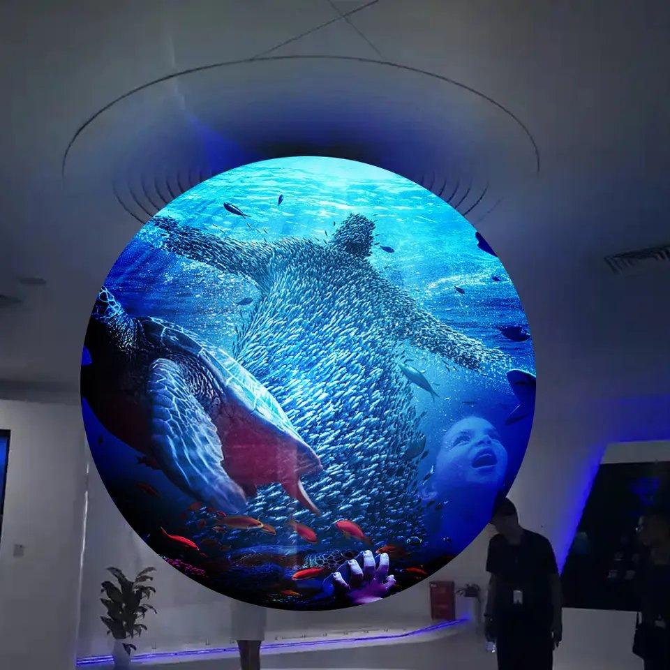 New Digital Signage Outdoor Commercial Advertising Creative P5 Flexible LED Display