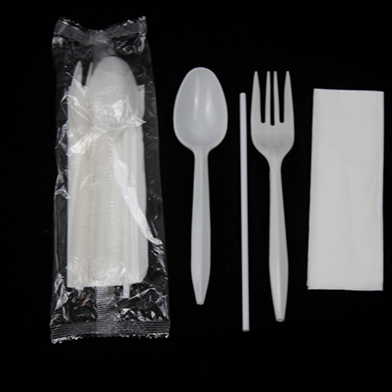 PP Disposable Plastic Set 2.5g Fork, Spoon, Napkin, Straw Cutlery Set Takeaway