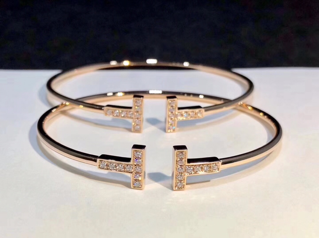 Jewelry, Bracelets, Necklaces, Studs, Factory Wholesale Latest Style Bracelets