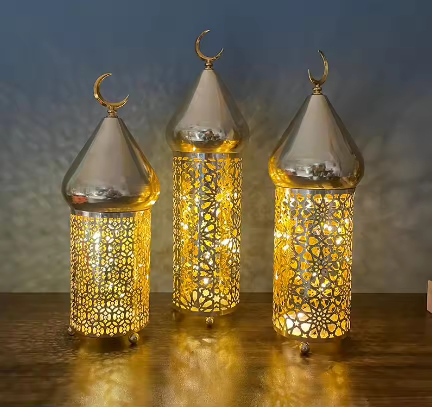Factory Direct Iron Middle East Festival Lantern Eid Decorative Lamp Ramadan Home Decoration Ramadan Mubarak Decoration Lamp