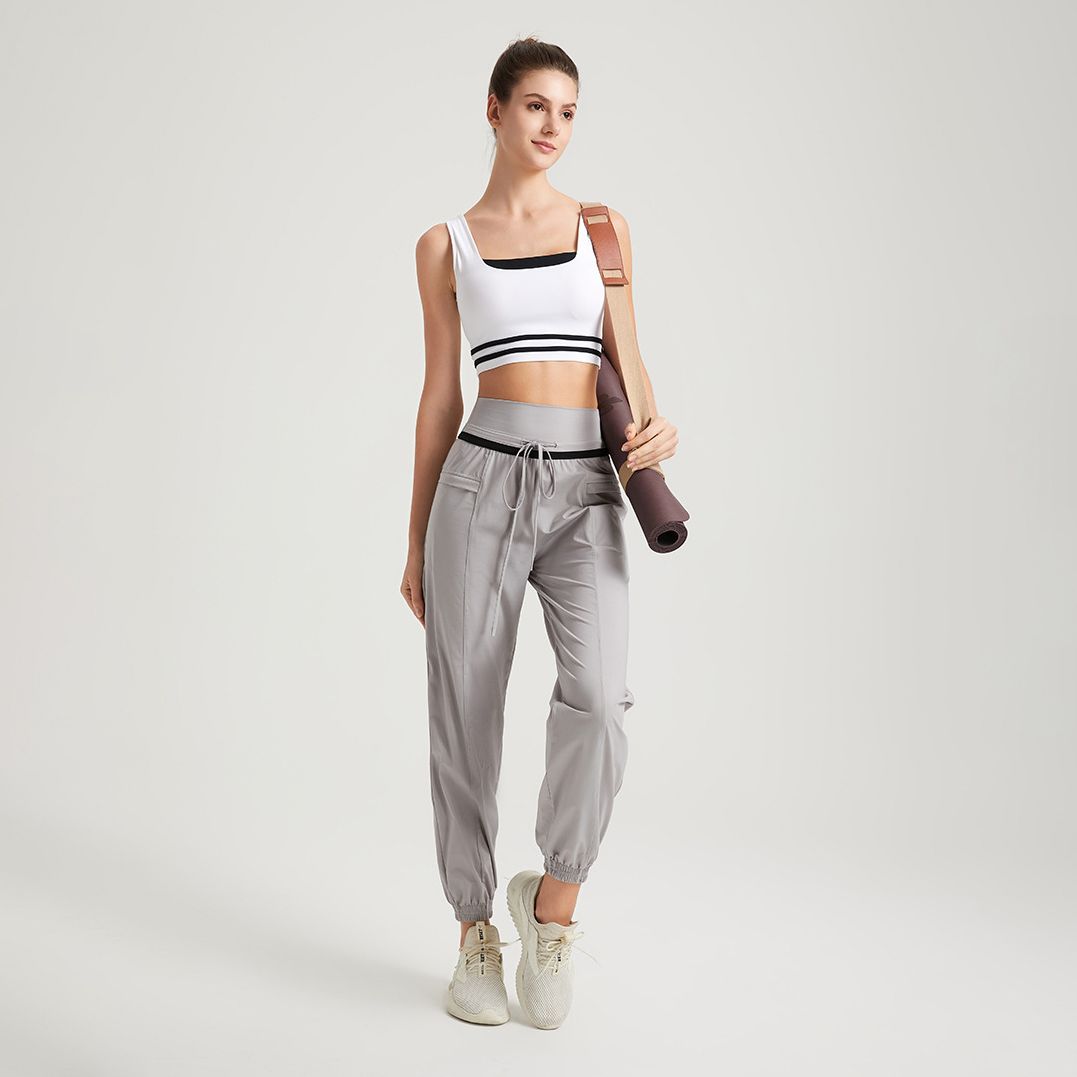 Ready Stock New Trendy Sports Suit Woman Gym Workout Wear Yoga Fitness Sports Bra Matched Jogger Pants with Pockets