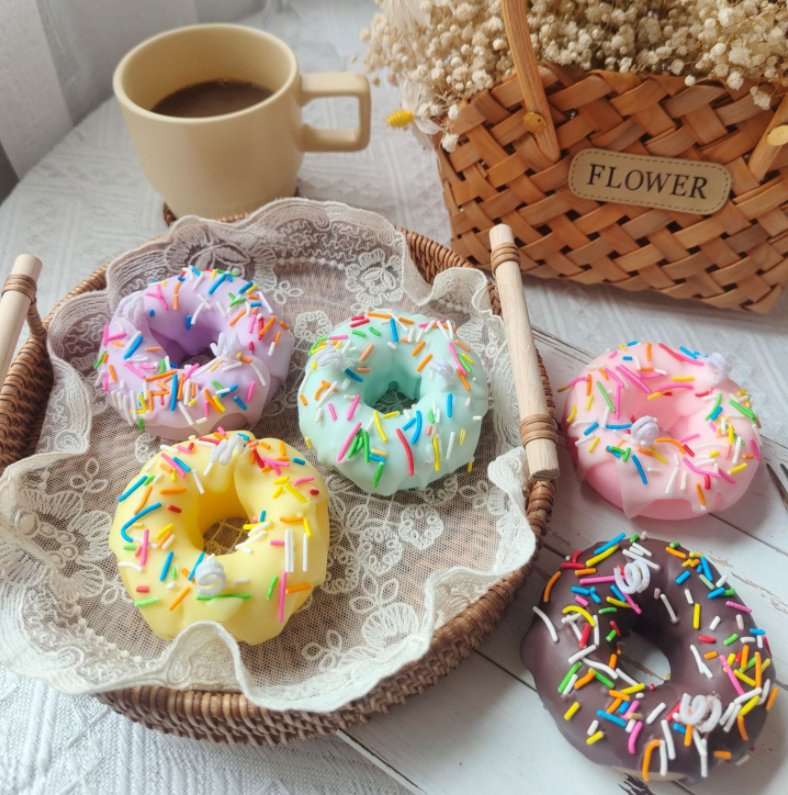 Home Decor Handmade Donut Scented Candle Wedding Birthday Gift Soy Wax Candle Souvenirs