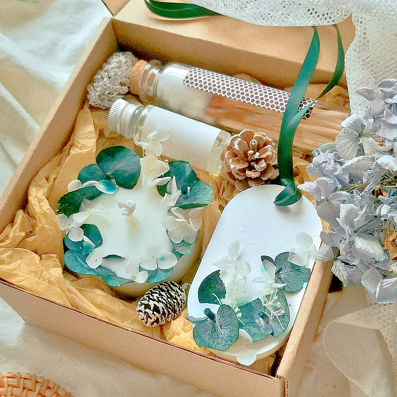 Scented Candle Gift Set for Home Fragrance Relaxation Aromatherapy Bedroom Living Room Holiday Decoration