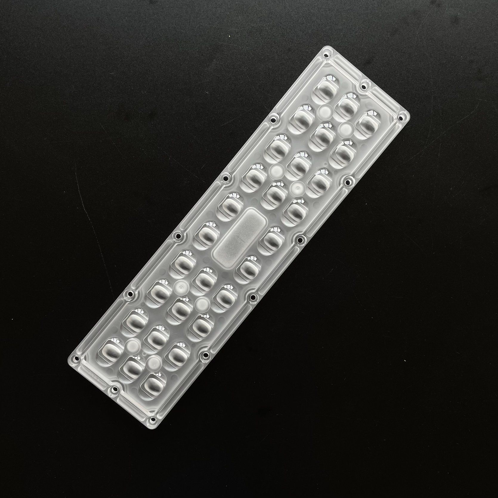 Type III-M 270X75mm 28 Points SMD 5050 LED Lens for LED Street Lamp