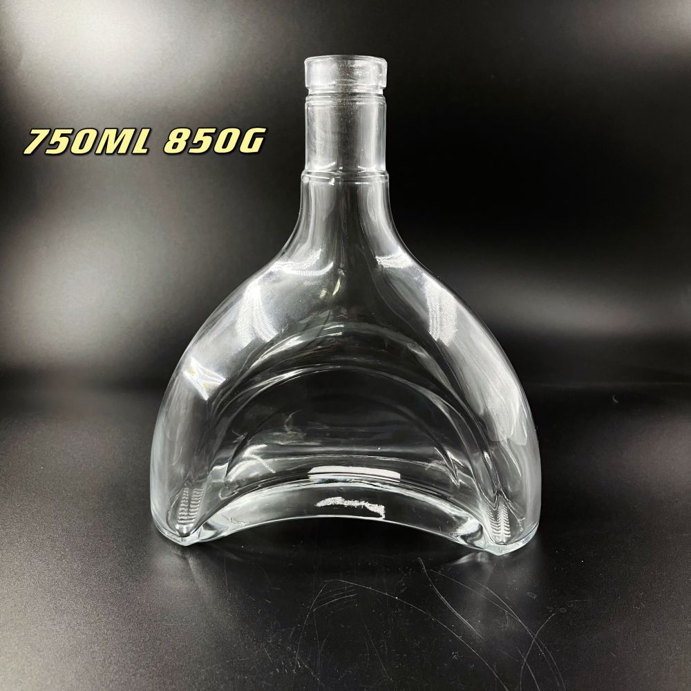Wholesale Empty 500ml 700ml Glass Bottle of Xo/Brandyliquor/Spirit/Vodka/Whiskey with Fast Delivery