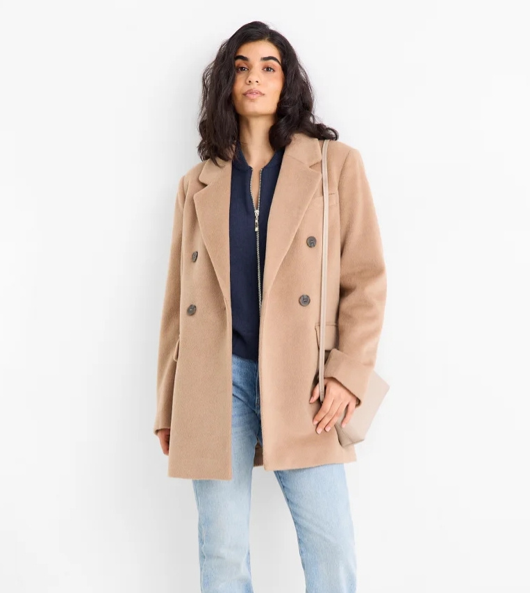 Tailored Premium Women's Knit Crew Neck 100% Cashmere Cardigan Two Slash Pockets and Wide Ribbed Edges.