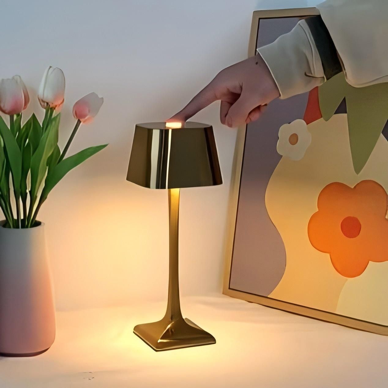 Light Manufacturer Wholesale Price Touch Control Modern Nordic Dance Restaurant Rechargeable Cordless Decor High Table Lamp