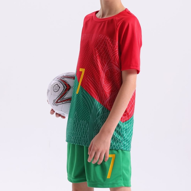 Customizable Soccer Jersey Sets for Kids Sublimation OEM Practice Football Shirts