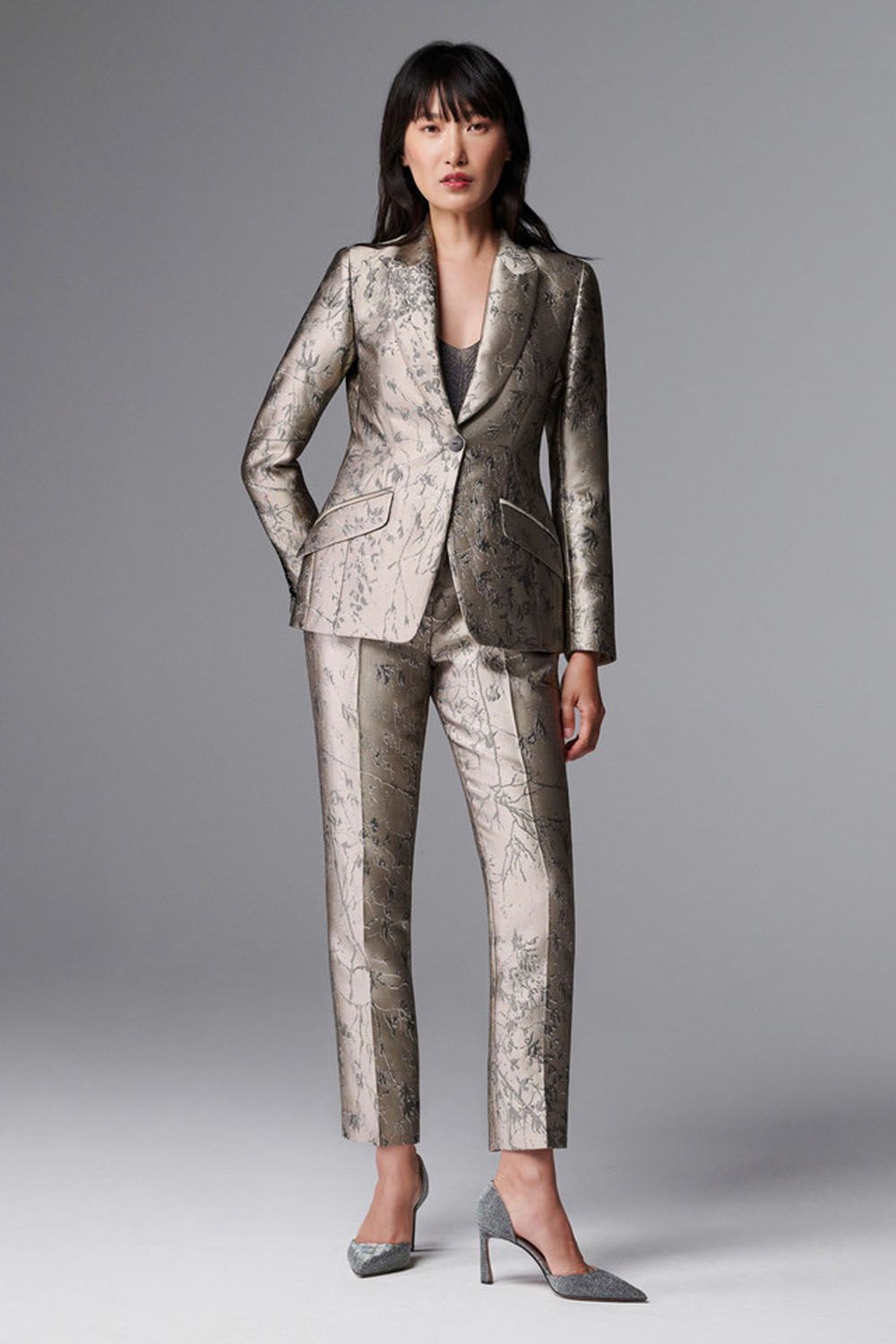Long Sleeve New Design Woman Suit Elegant and Noble Suit Silver Notch Lapel Blazer