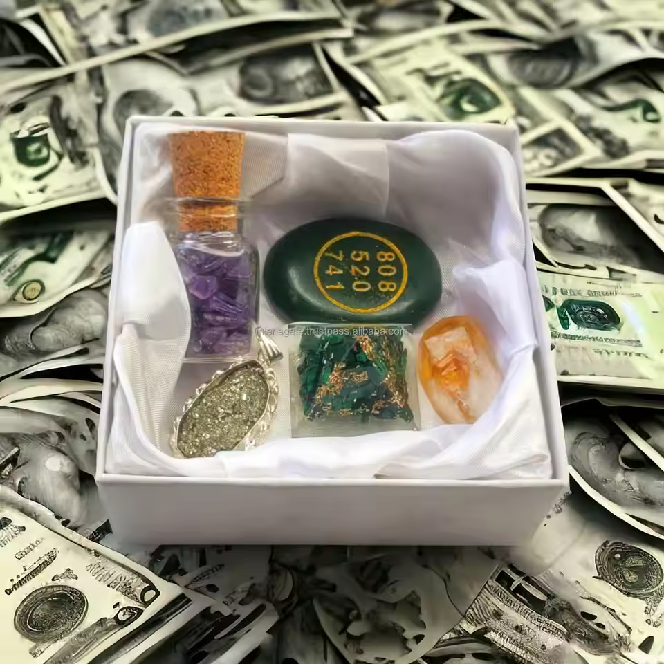 New Item Wholesale Abundance And Prosperity Chakra Gemstone Kit With Pyramid Pendant Citrine Roots Green Jade Gift Box Healing