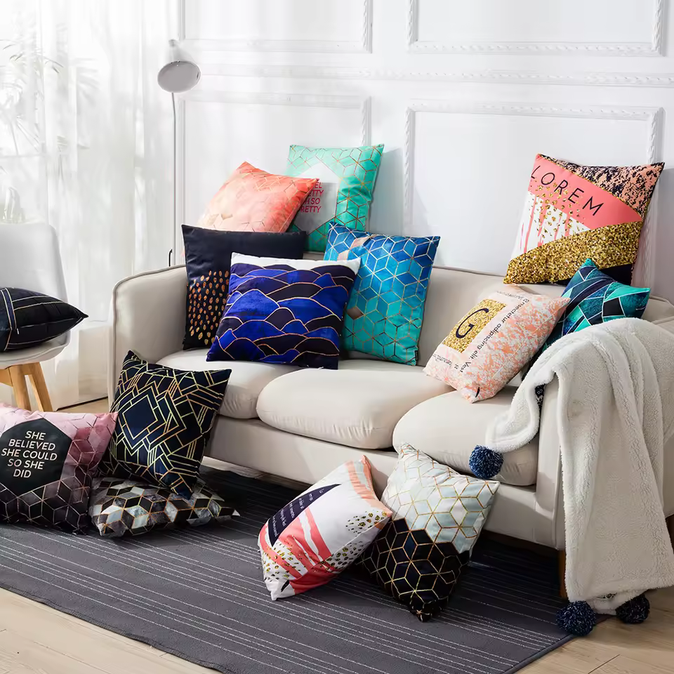 Latest Design Square Printed Decorative Crushed Velvet Gold Cushion Cover Leaves Dot Patterns For Home Hotel Use Eco-friendly