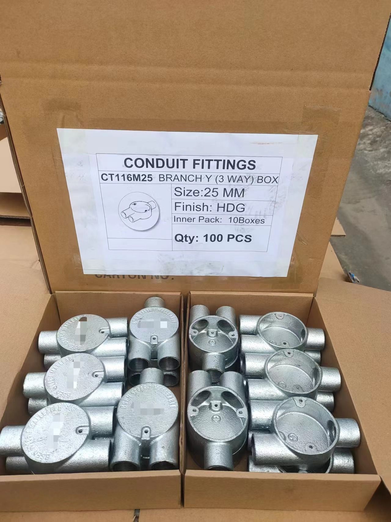 BS4568/En61386 Y Box 3 Way HDG Circular Boxes 32mm Malleable Iron