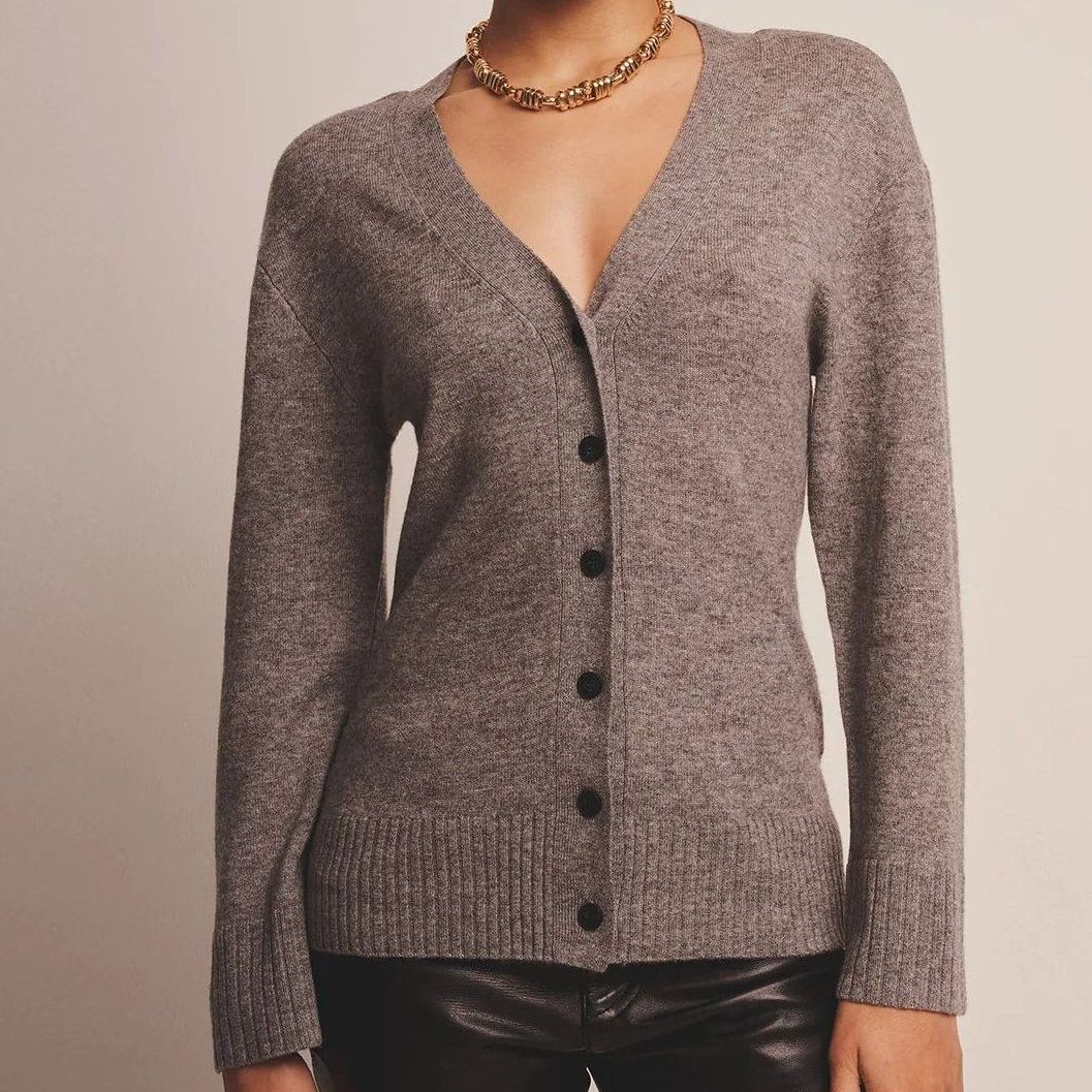 Ladies Fashion Pure Cashmere Knitted Body-Fit Button-Front Women's Classic Cardigan Sweater