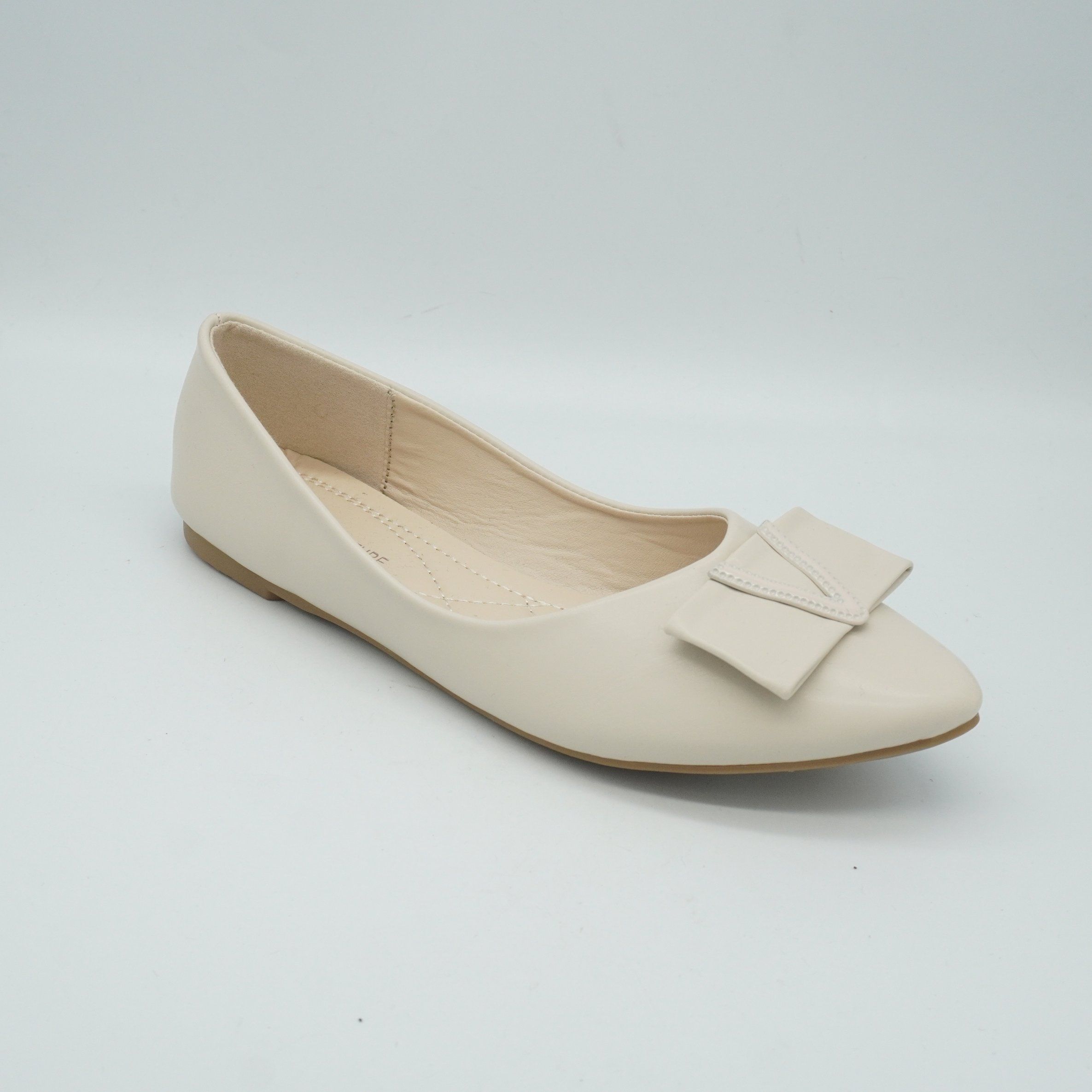 Wholesale Autumn Pointed Toe Flat Super Soft PU Material Comfortable Single Shoes