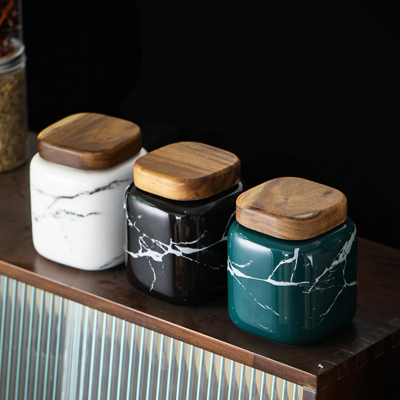 Simple Ceramic Sealed Storage Jar with Lid for Kitchen Use