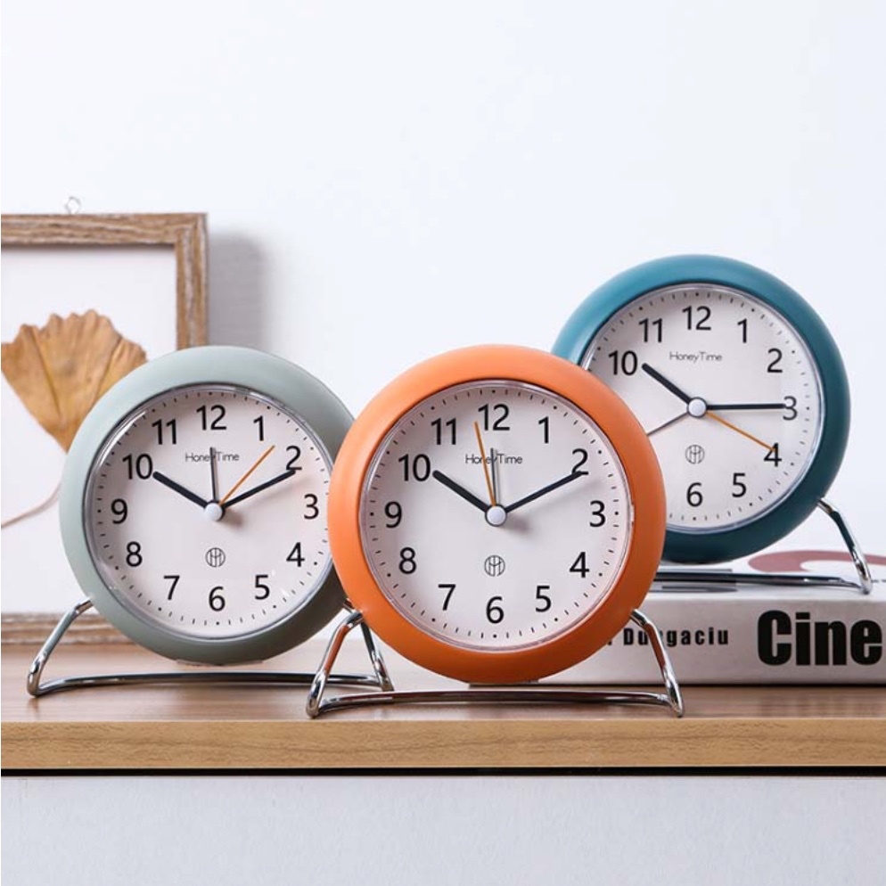 Super Silent Non Ticking Retro Analog Minimalist 4 Inch Metal Clock