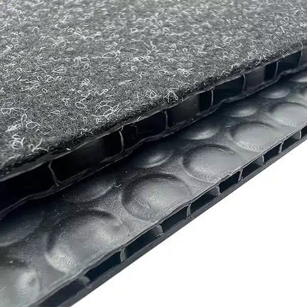 High Impact Felt Backed Polypropylene Bubble Board for Temporary Surface Protection