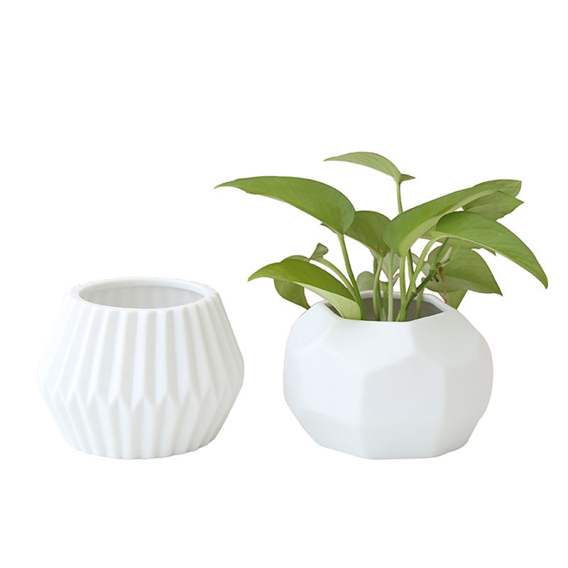 Custom White Mini Ceramic Glazed Porcelain Garden Flower Pot Small Round Country Design For Home Decoration Planting Desktop Use