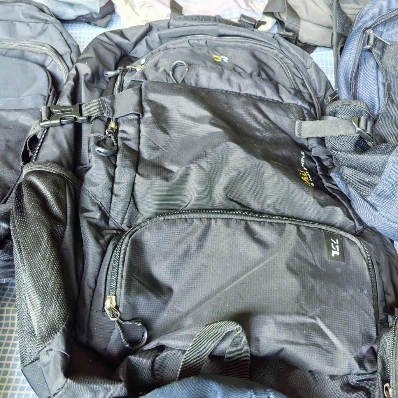 Manufacturer Wholesale Sporty Style Durable Secondhand Men's Bags