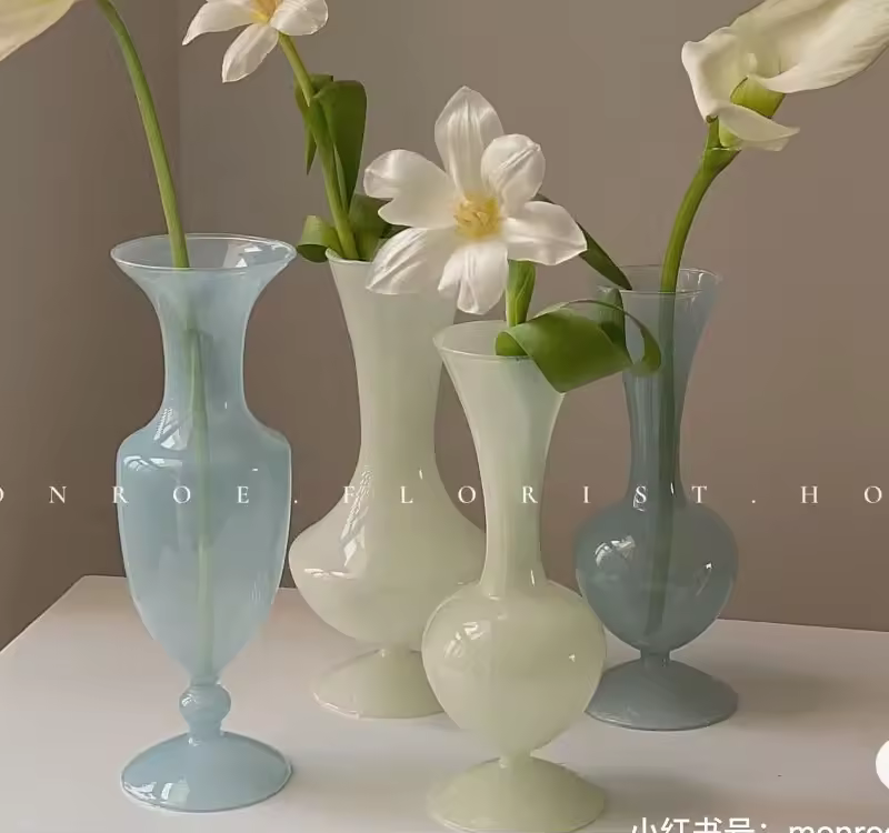 New Arrival Glass Vases For Home Decoration,Baking Varnish Borosilicate Blue Flower Vase Private Label