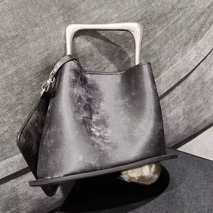 Grandz Premium Women's Cowhide Bucket Bag Single Shoulder Crossbody With Open-style Closure Fashionable Cotton Lining