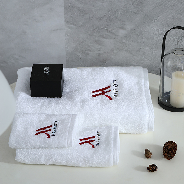 Hotel 100% Cotton Soft Towels Sets with Embroidery Logo