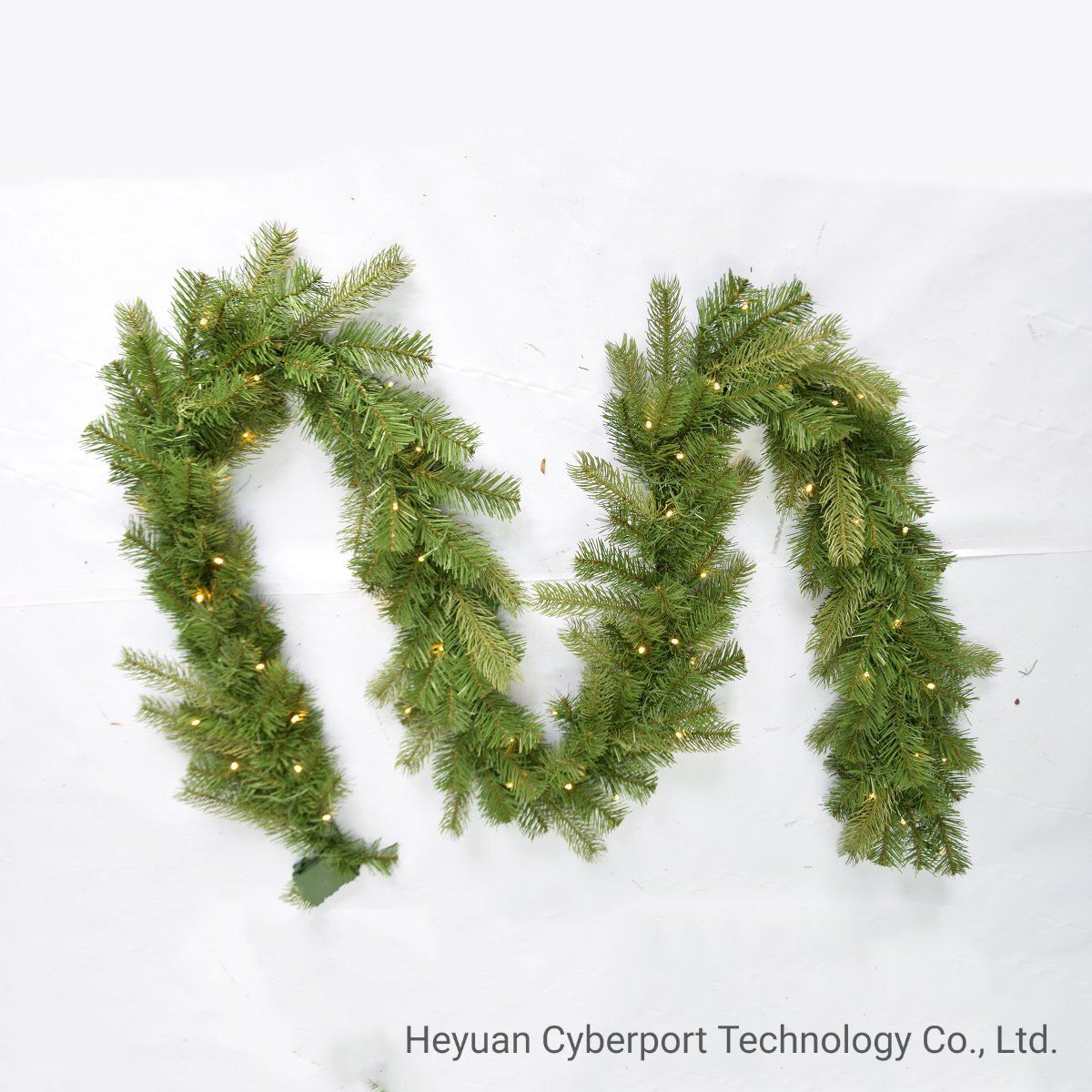 High Quality Factory Supply 9′ *12′ ′ Artificial Mixed PVC&PE LED Clear Light Christmas Garland for Home Decoration