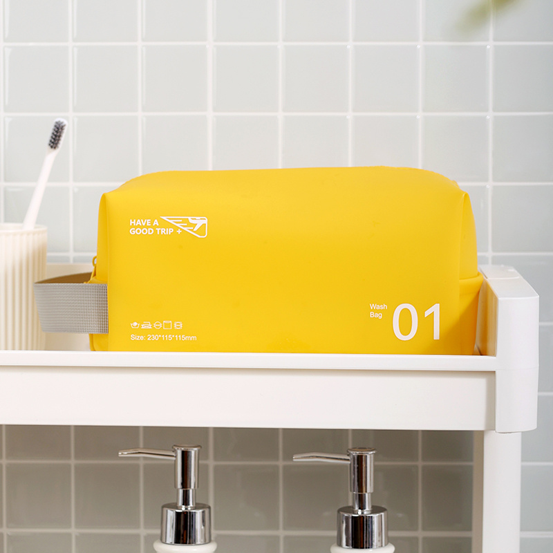 New Style Fashion Waterproof Toiletry Cosmetic Bag with Zipper Closure Travel Bag