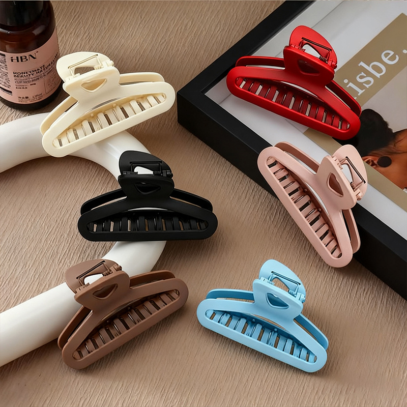 Wholesale Cheap Hair Clamp Big Size Daily Hair Style Plastic Hair Claw Clips for Ladies