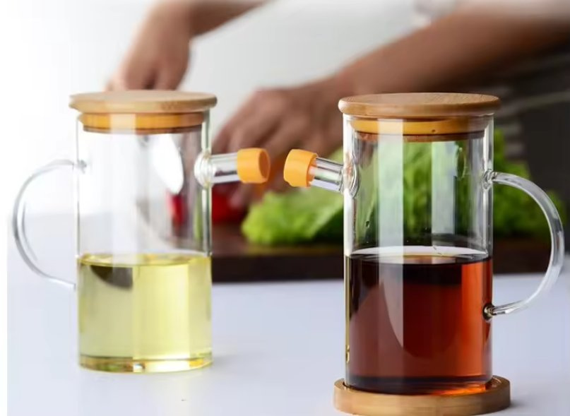 Manufacturers 600ml 800ml 1000ml New Kitchen Storage Multi-Functional Clear Borosilicate Glass Oil Pot with Bamboo Lid