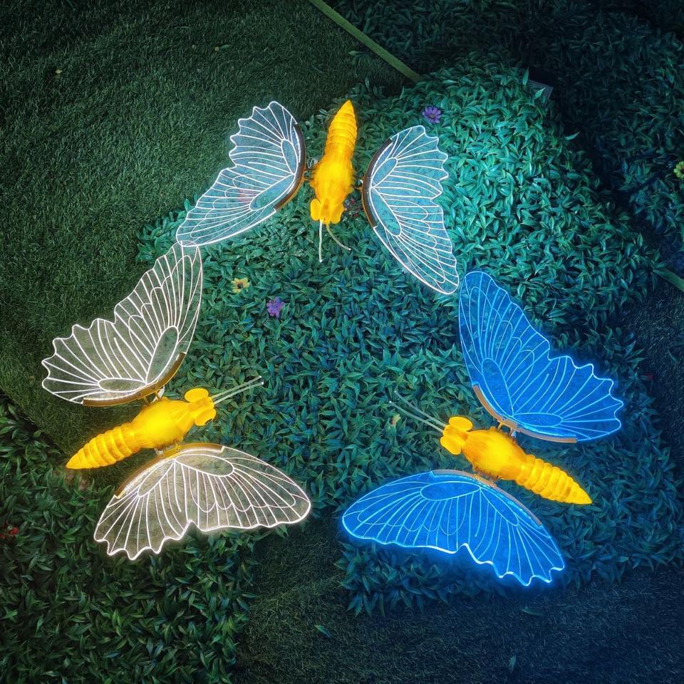 Outdoor IP65 LED Butterfly Motif Acrylic Lights Dynamic Christmas Lawn Park Decoration Manufactured Landscape Lighting