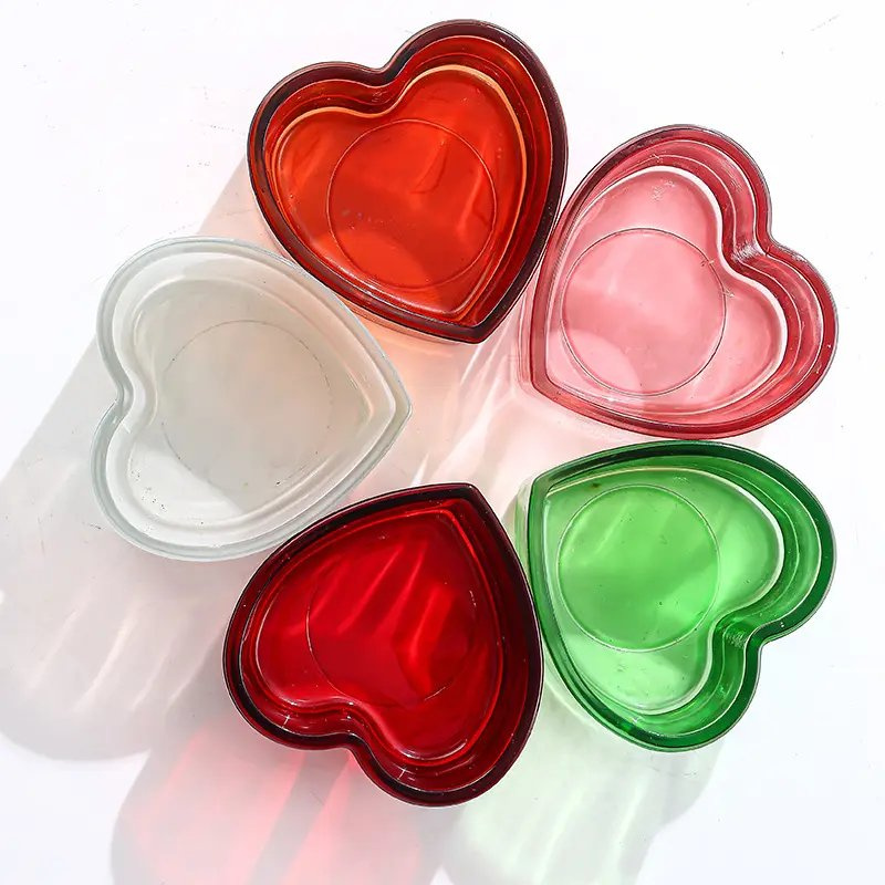 Latest Heart Shaped Transparent Glass Jar Tealight Small Size Colorful Soy Wax Aromatherapy Scented Candle for Decoration