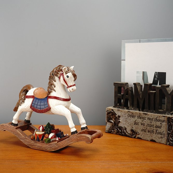 Resin Crafts Rocking Horse Statue Christmas Decoration Vintage Rocking Horse Figurine Ornaments